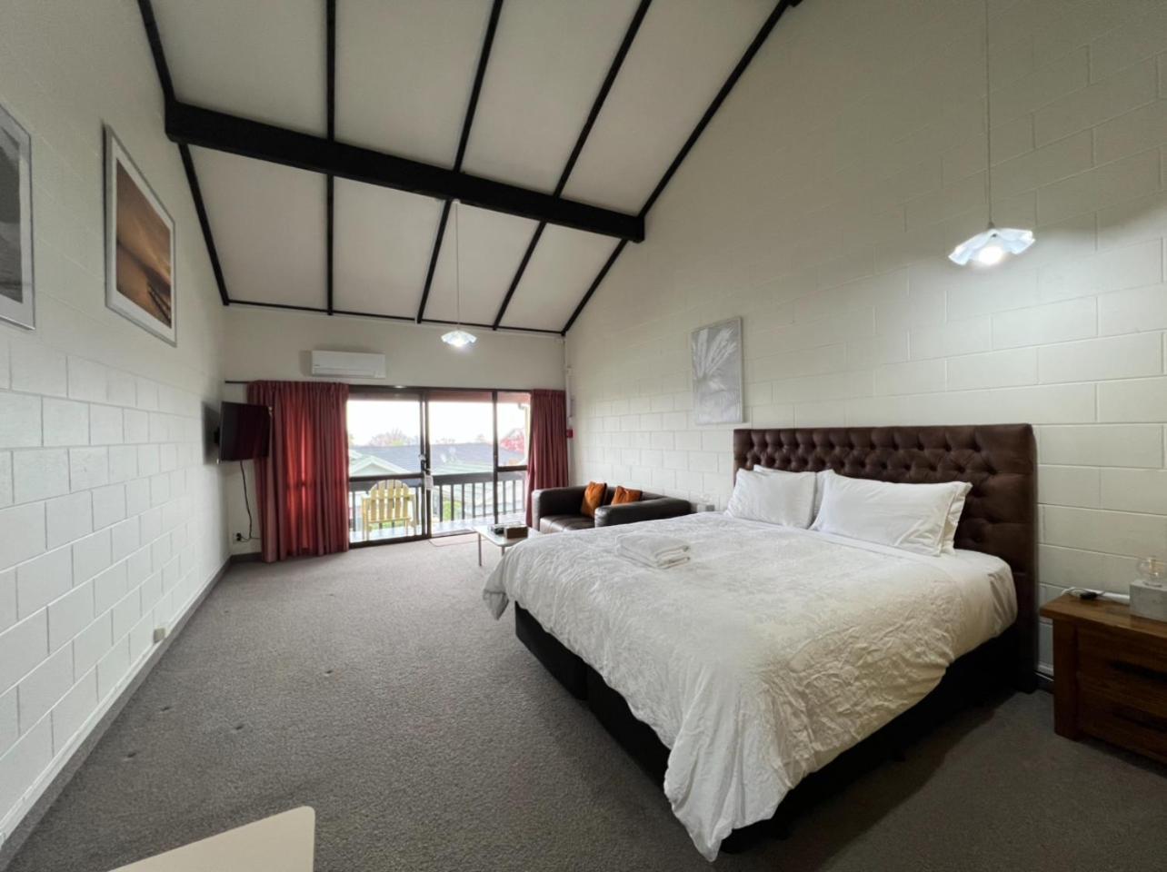 Mountain View Motel Taupo Exterior photo