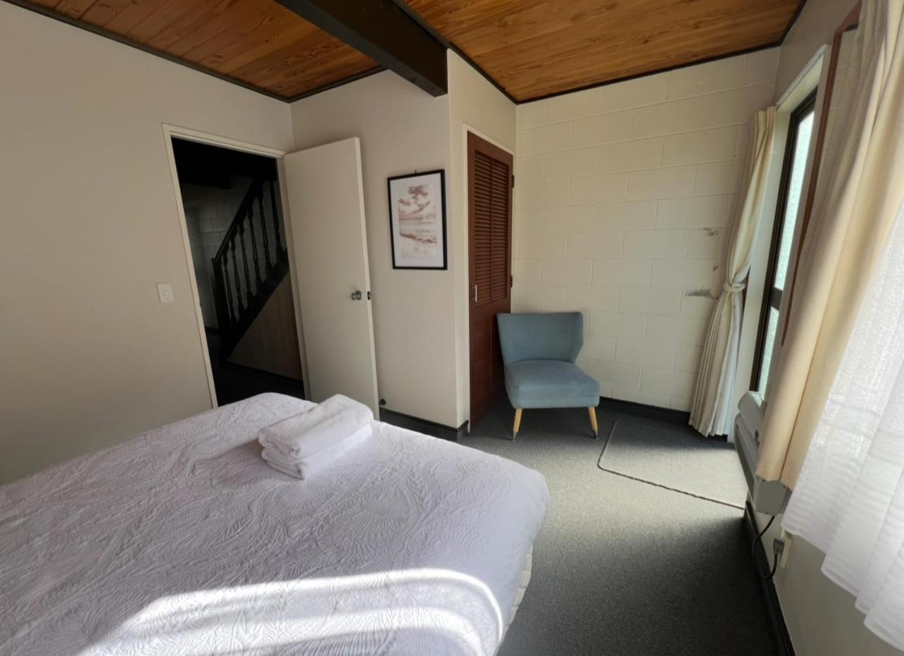 Mountain View Motel Taupo Exterior photo