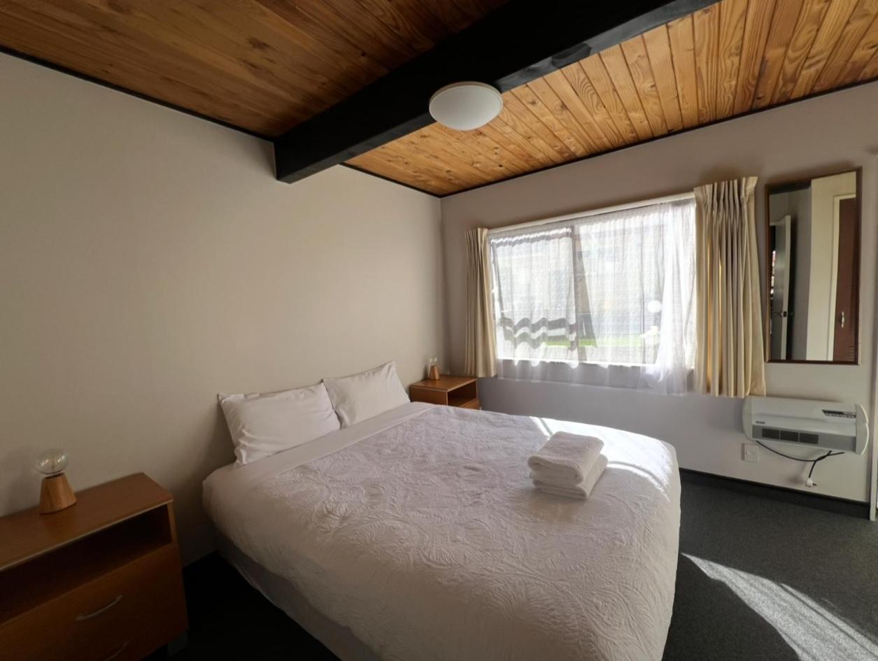 Mountain View Motel Taupo Exterior photo