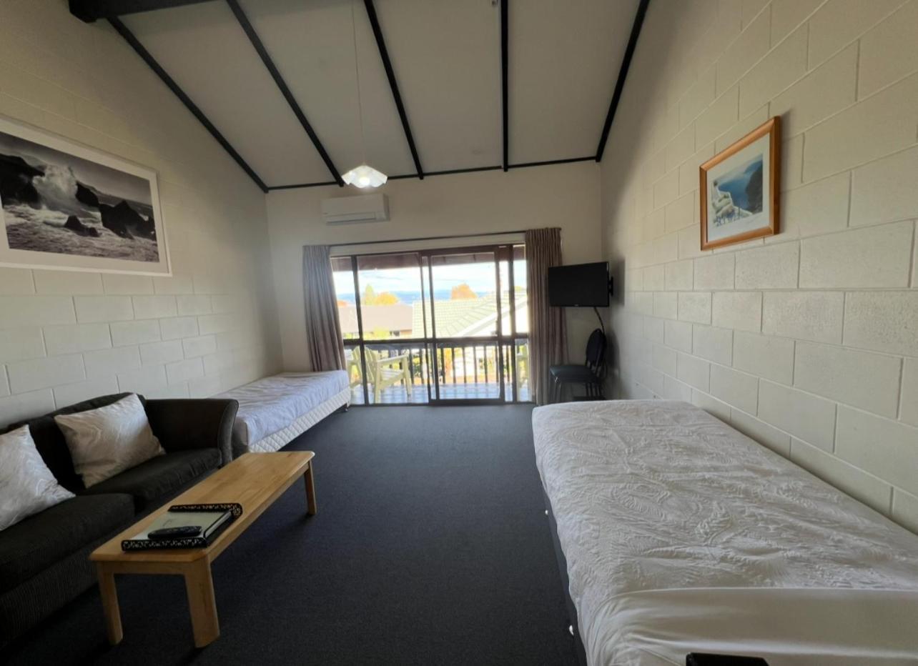 Mountain View Motel Taupo Exterior photo