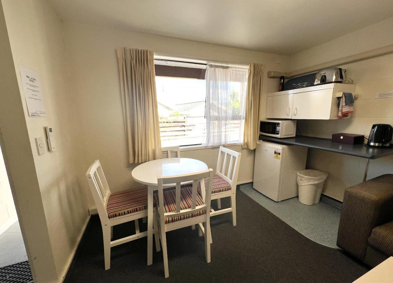 Mountain View Motel Taupo Exterior photo